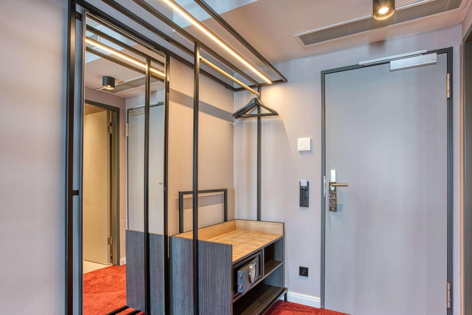 Centro Hotel Stern Ulm City, Trademark Collection By Wyndham Экстерьер фото
