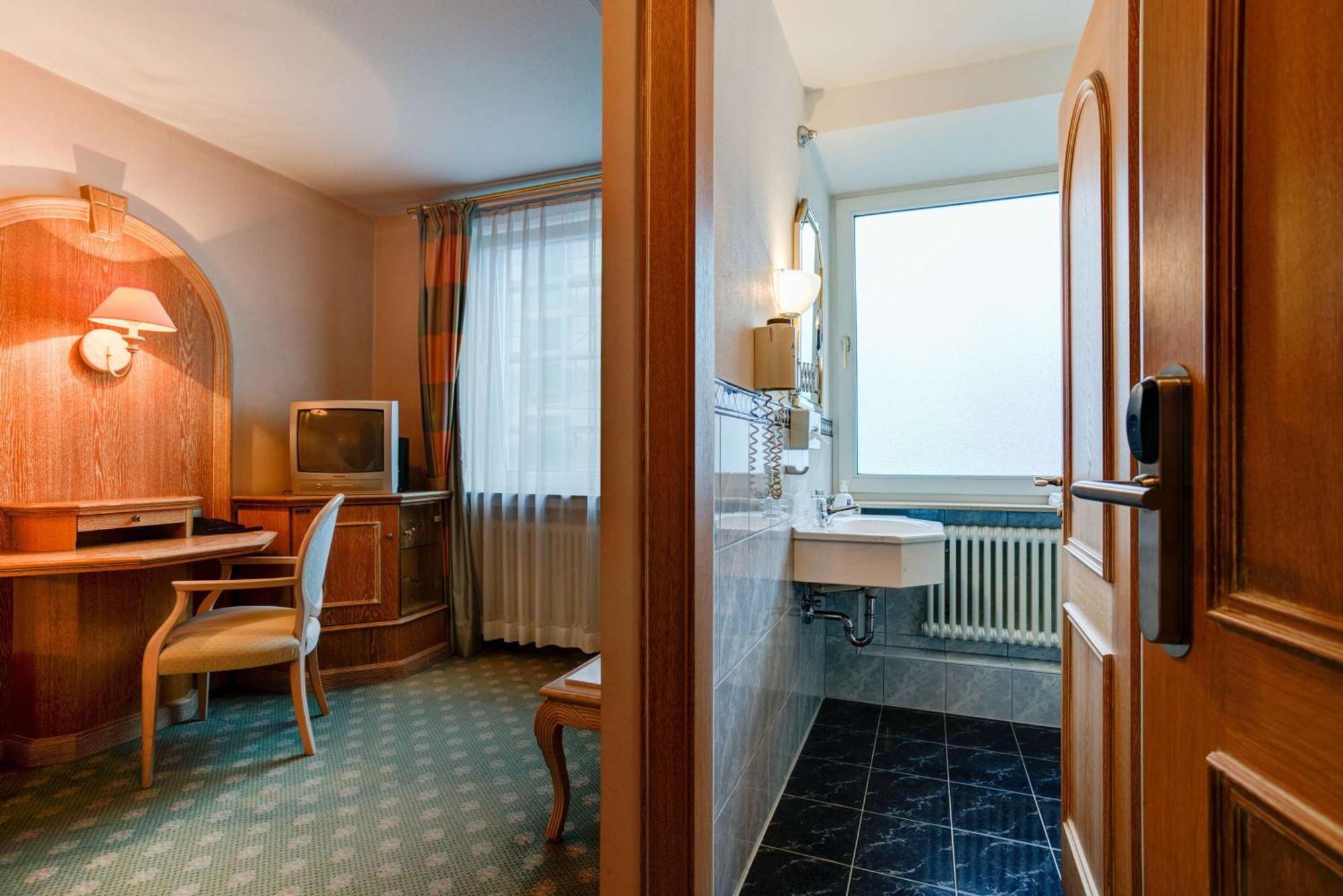 Centro Hotel Stern Ulm City, Trademark Collection By Wyndham Экстерьер фото