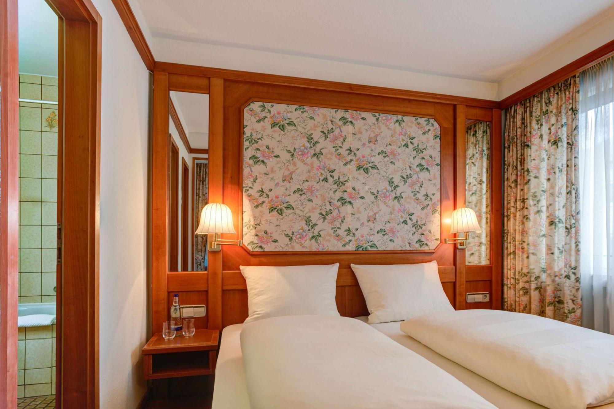 Centro Hotel Stern Ulm City, Trademark Collection By Wyndham Экстерьер фото