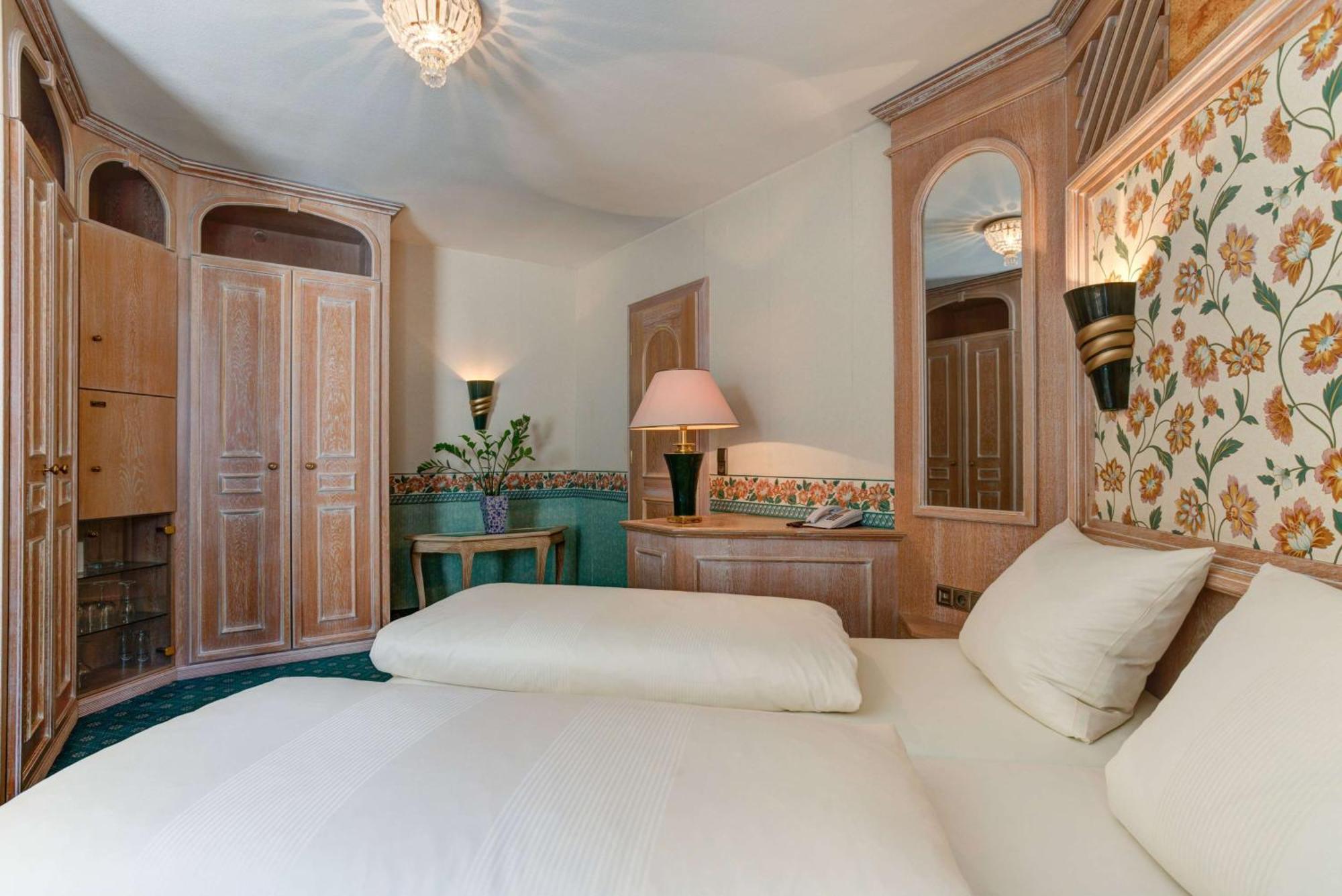 Centro Hotel Stern Ulm City, Trademark Collection By Wyndham Экстерьер фото