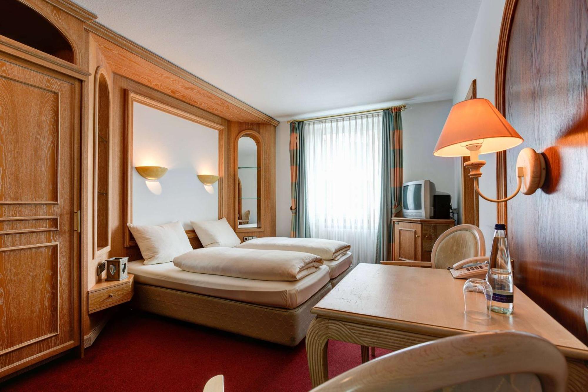 Centro Hotel Stern Ulm City, Trademark Collection By Wyndham Экстерьер фото