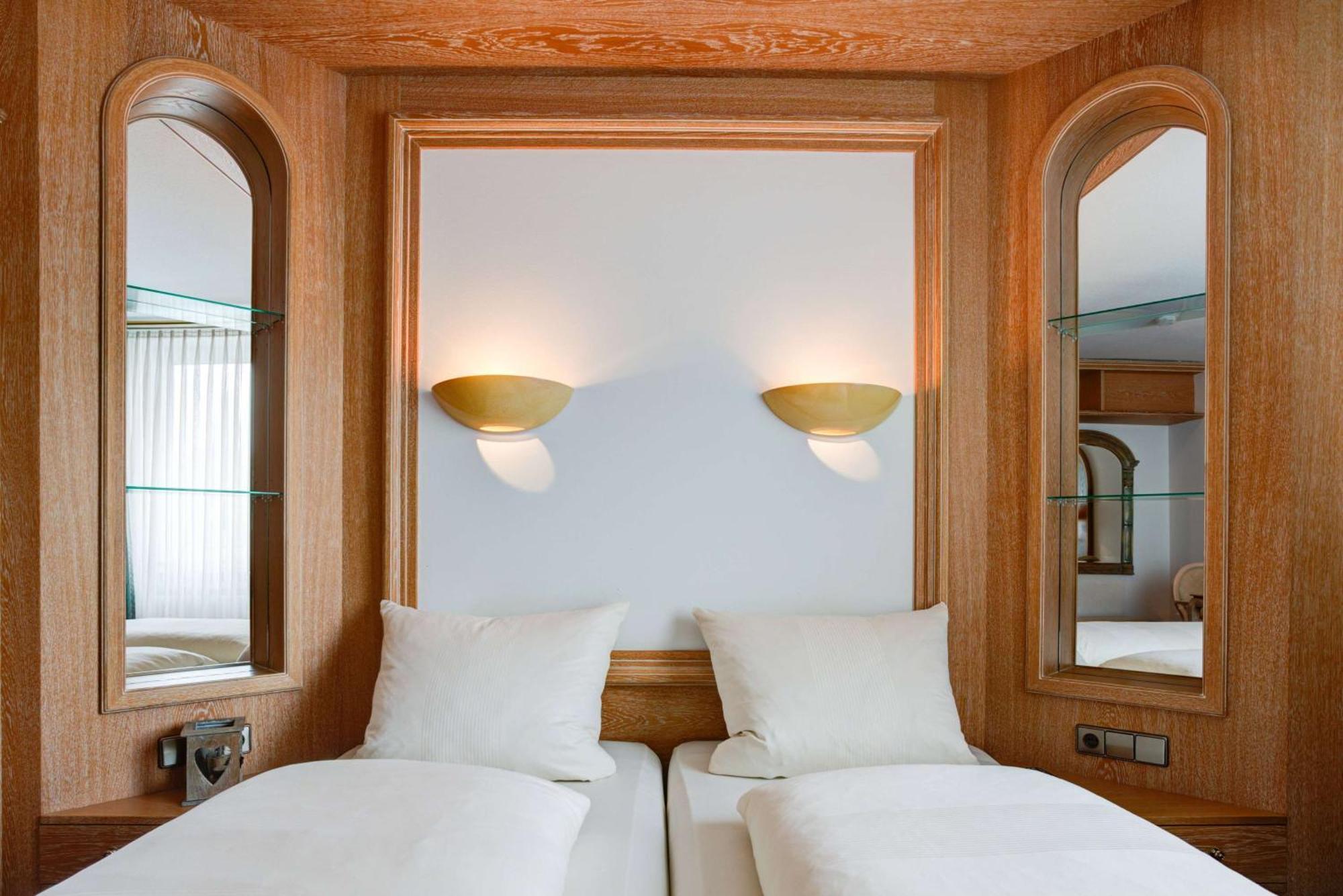Centro Hotel Stern Ulm City, Trademark Collection By Wyndham Экстерьер фото