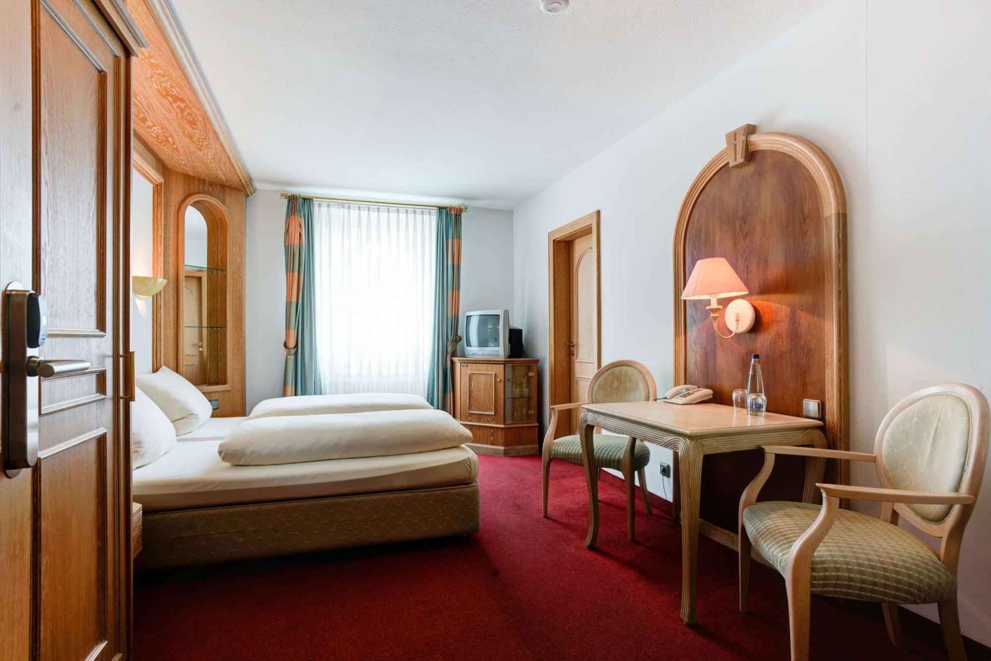 Centro Hotel Stern Ulm City, Trademark Collection By Wyndham Экстерьер фото